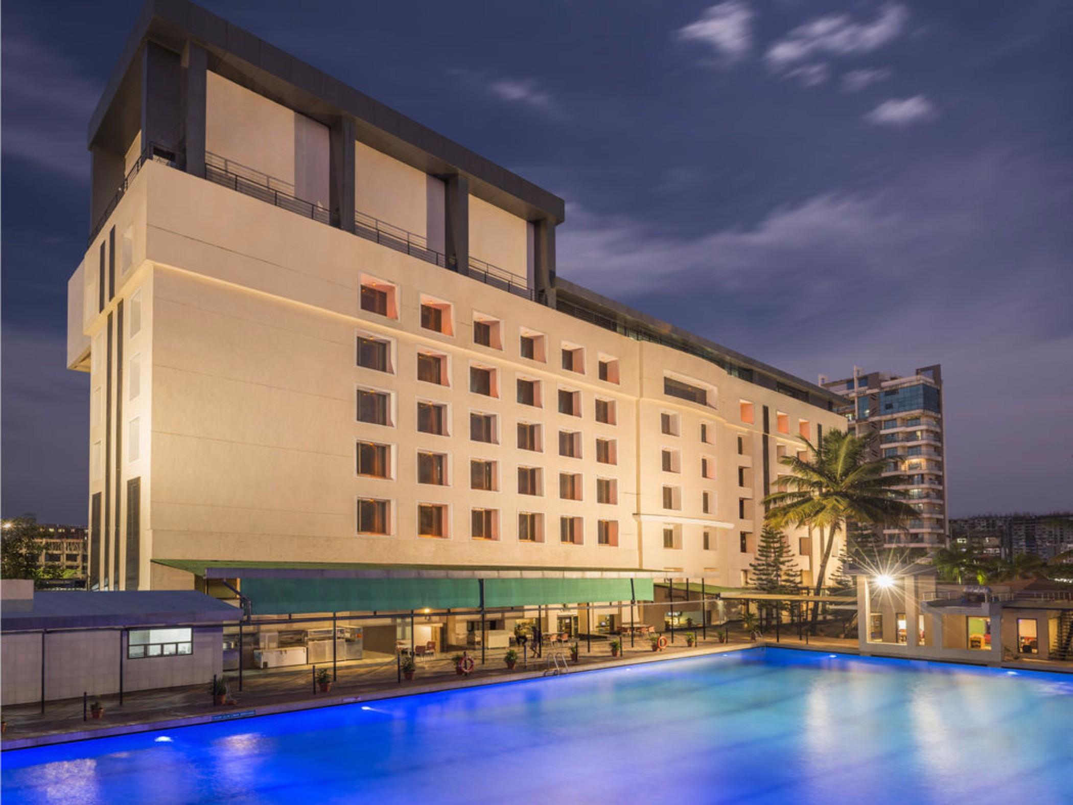 Gcc Hotel And Club Mira-Bhayandar Екстер'єр фото