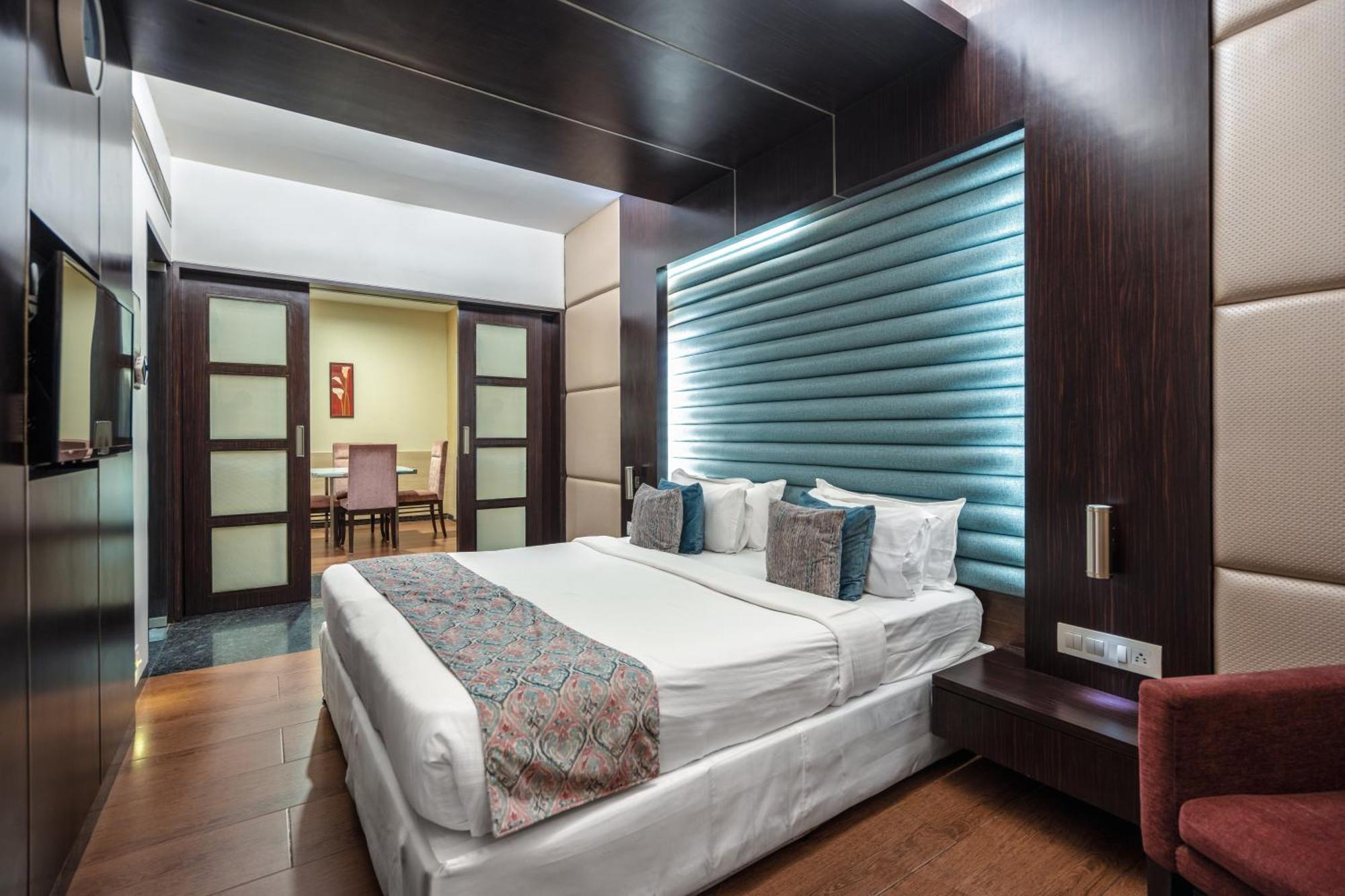 Gcc Hotel And Club Mira-Bhayandar Екстер'єр фото