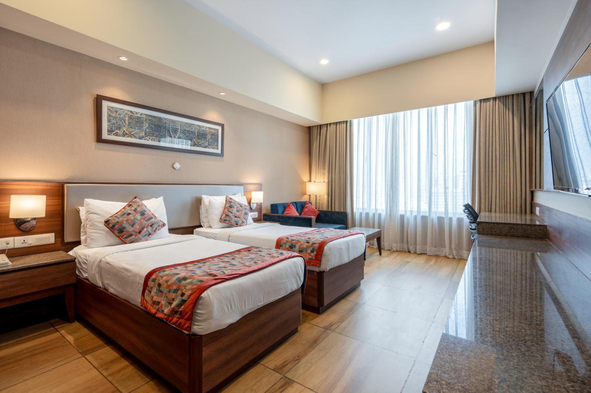 Gcc Hotel And Club Mira-Bhayandar Екстер'єр фото