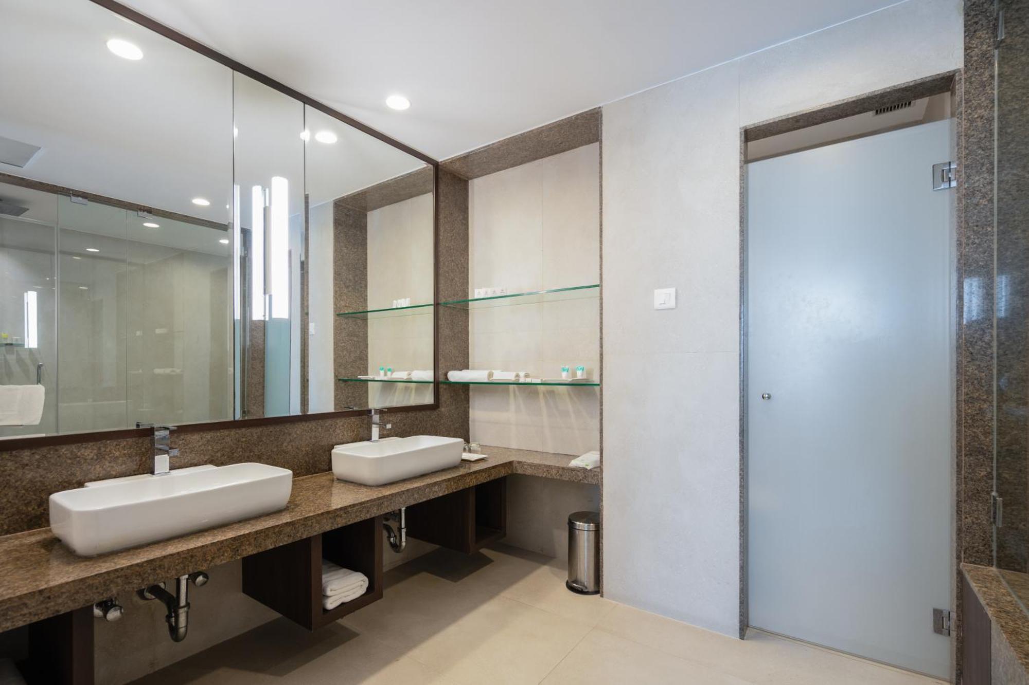 Gcc Hotel And Club Mira-Bhayandar Екстер'єр фото