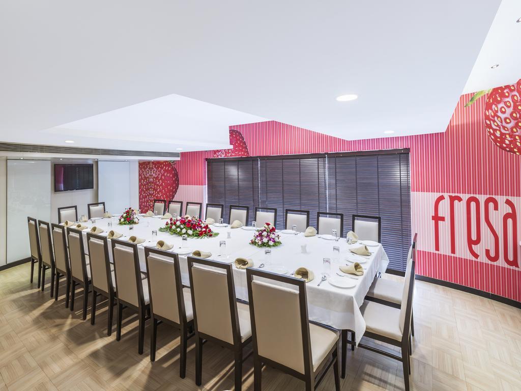 Gcc Hotel And Club Mira-Bhayandar Екстер'єр фото