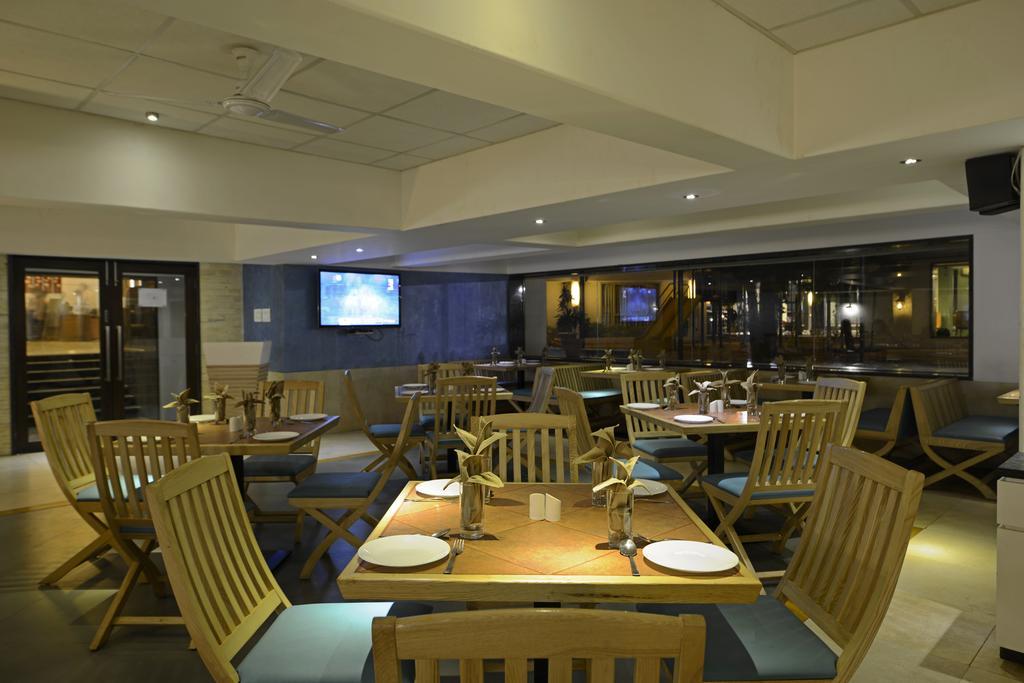 Gcc Hotel And Club Mira-Bhayandar Екстер'єр фото