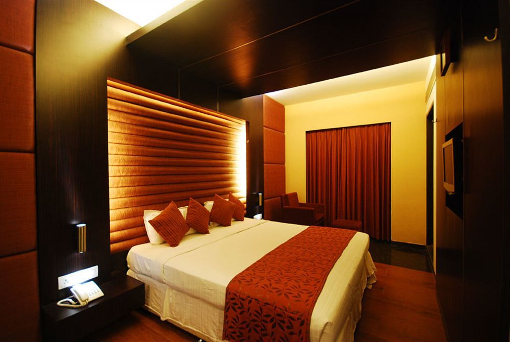 Gcc Hotel And Club Mira-Bhayandar Номер фото